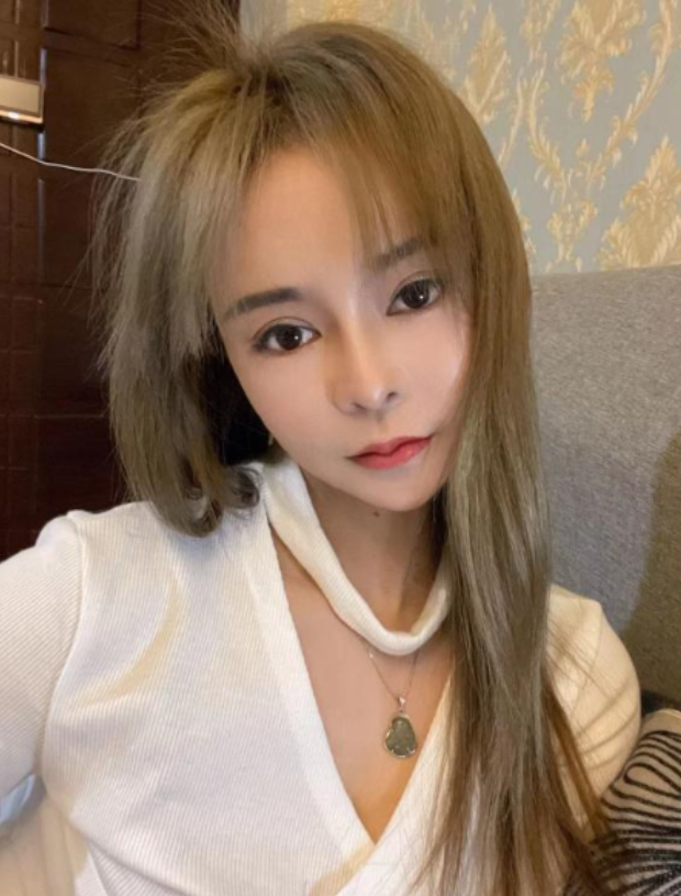 武侯娇小玲珑妹子